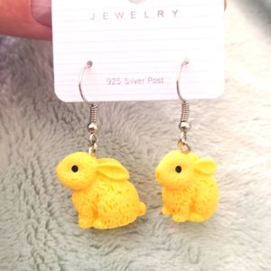 New 💕 Earrings  Yellow bunny 💛 🐰